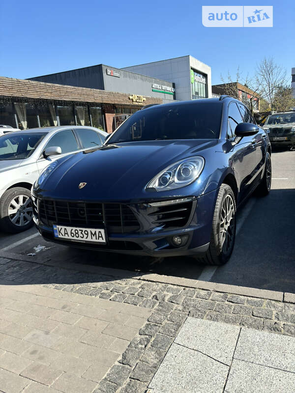 Porsche Macan (2018)