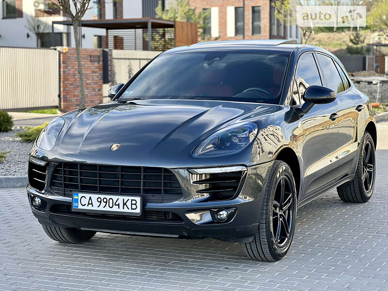 Porsche Macan (2017)