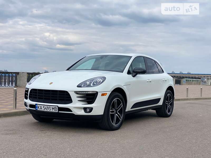 Porsche Macan (2017)