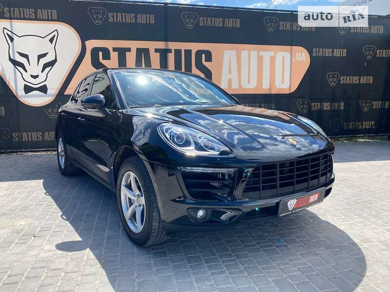 Porsche Macan (2016)