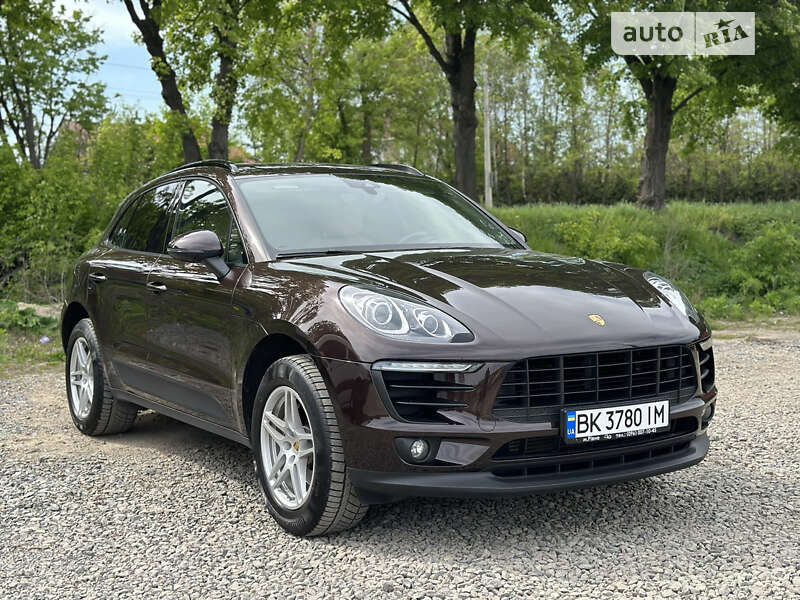 Porsche Macan (2018)
