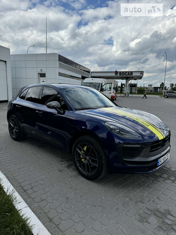 Porsche Macan (2022)