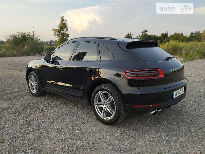 Porsche Macan (2015)
