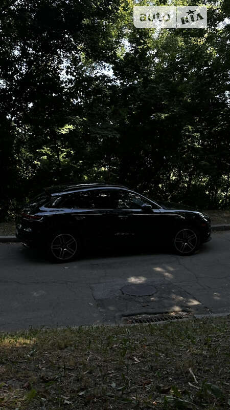 Porsche Macan (2021)