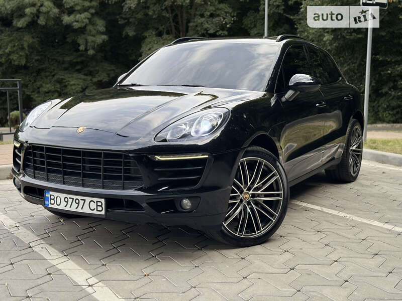Porsche Macan (2014)
