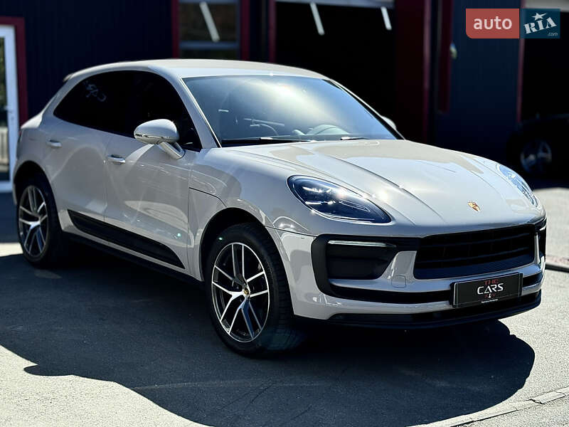 Porsche Macan (2022)