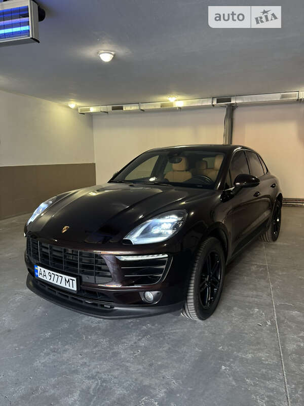 Porsche Macan (2017)