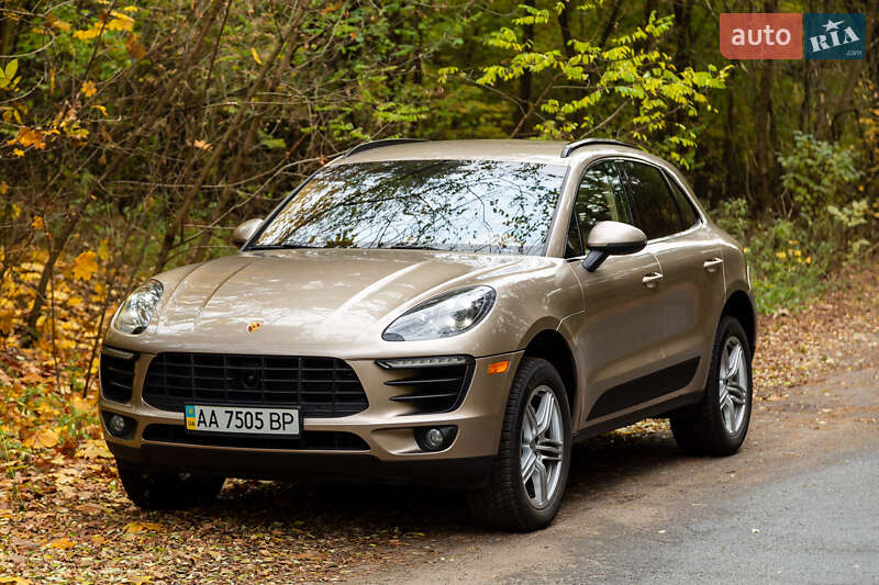 Porsche Macan (2015)