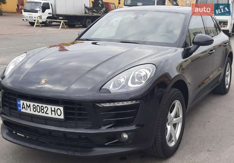 Porsche Macan (2018)