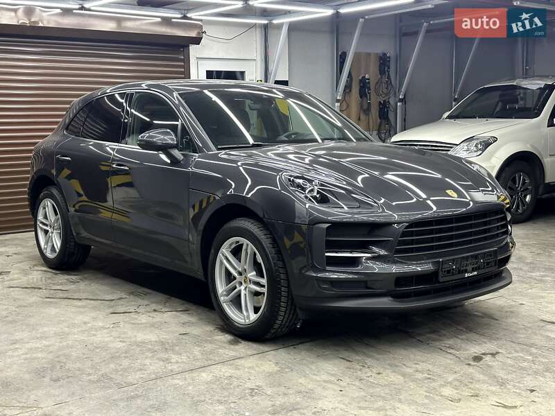 Porsche Macan (2021)
