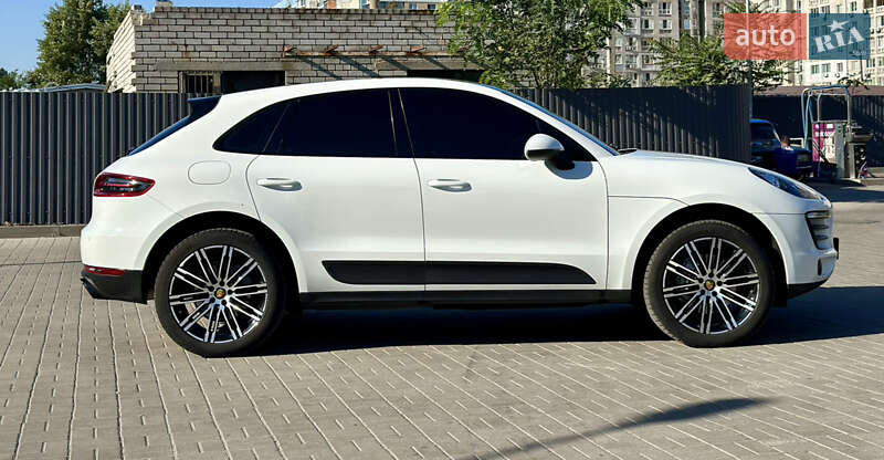 Porsche Macan (2014)