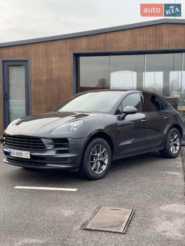 Porsche Macan (2020)