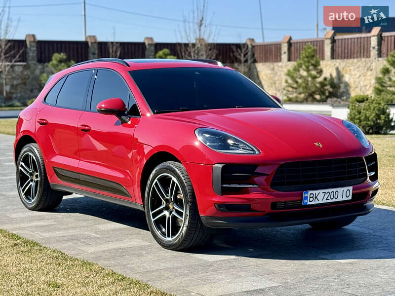 Porsche Macan (2019)
