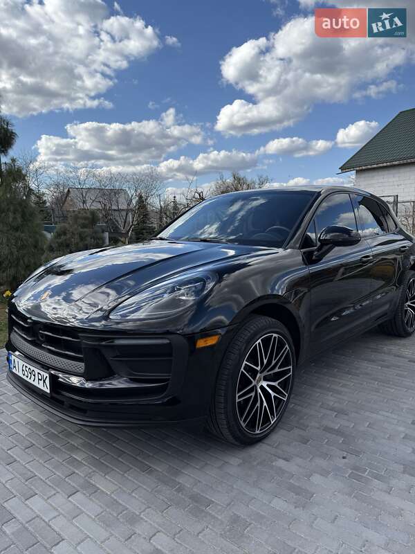 Porsche Macan (2022)