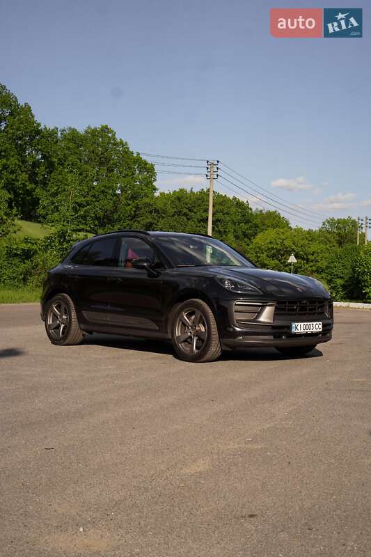 Porsche Macan (2023)