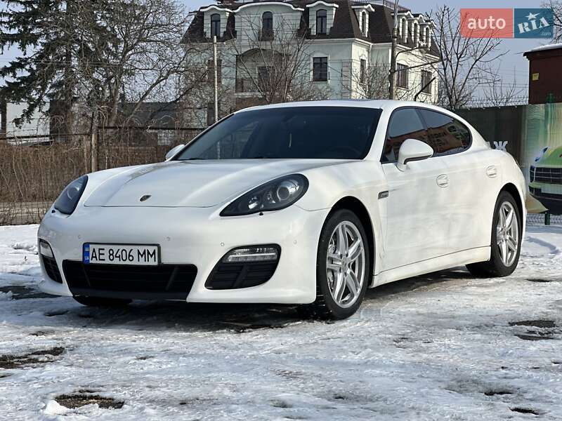 Porsche Panamera (2012)