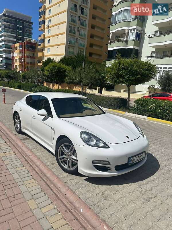 Porsche Panamera (2010)