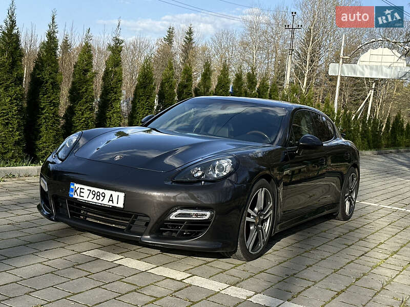 Porsche Panamera (2011)