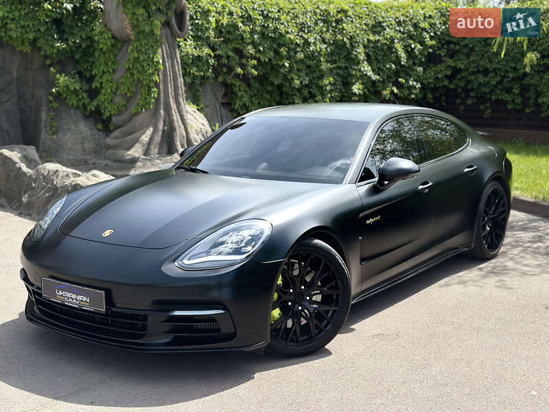 Porsche Panamera (2017)
