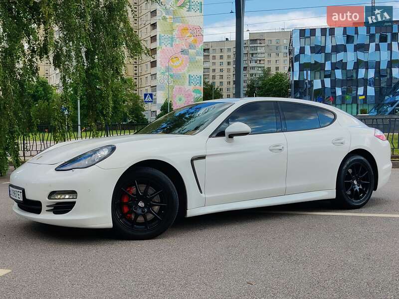 Porsche Panamera (2010)