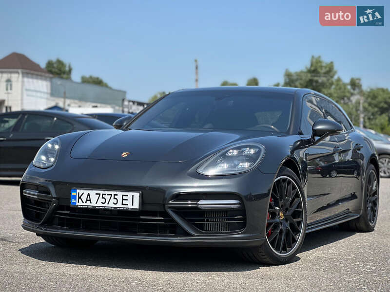 Porsche Panamera (2017)