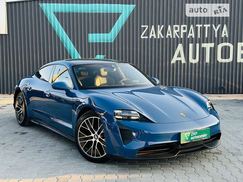 Porsche Taycan (2022)