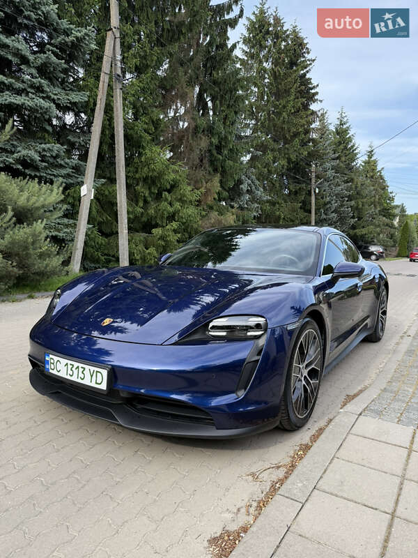 Porsche Taycan (2020)