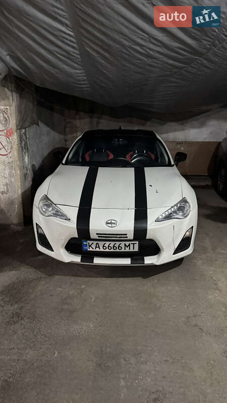 Scion Fr-s (2015)