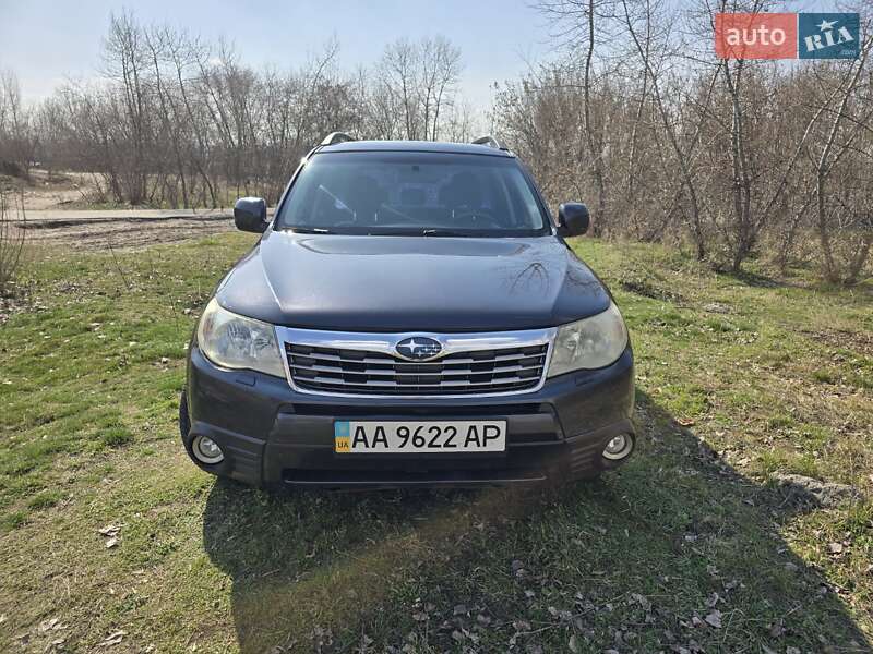 Subaru Forester (2010)