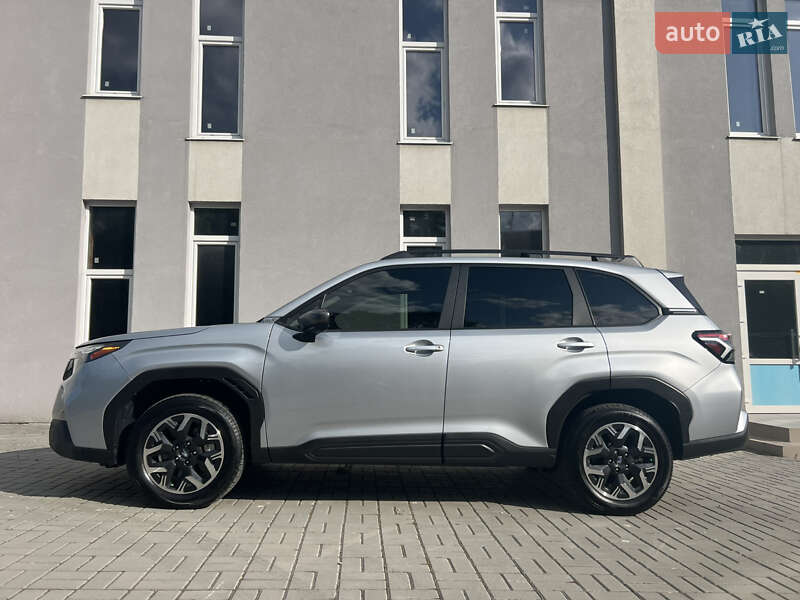 Subaru Forester (2024)