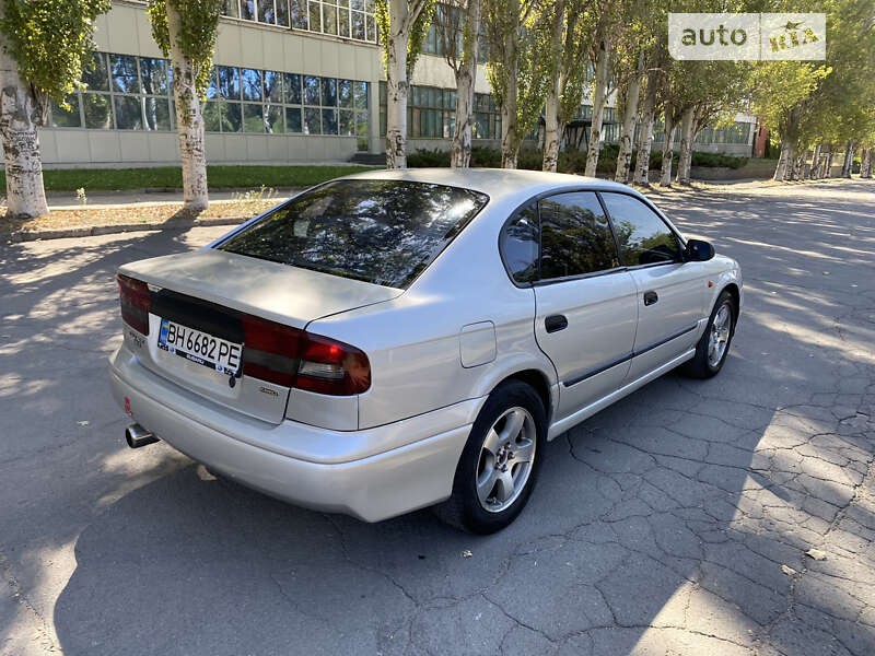 Subaru Legacy (2000)