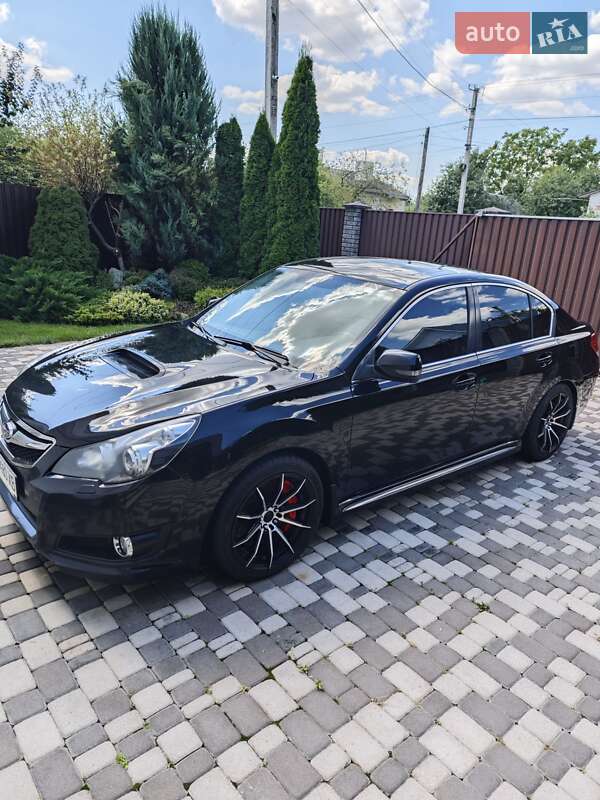 Subaru Legacy (2011)