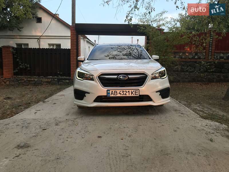 Subaru Legacy (2015)