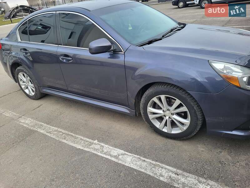 Subaru Legacy (2014)