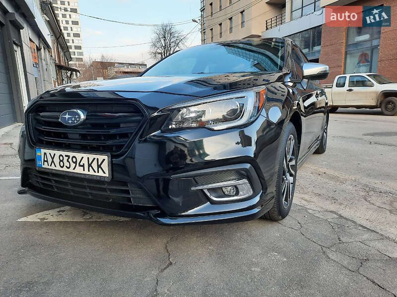 Subaru Legacy (2017)
