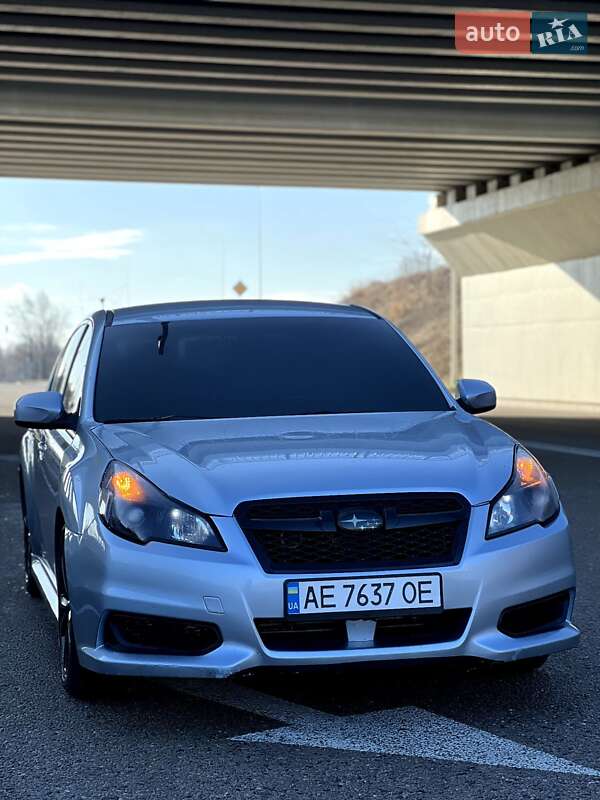 Subaru Legacy (2013)