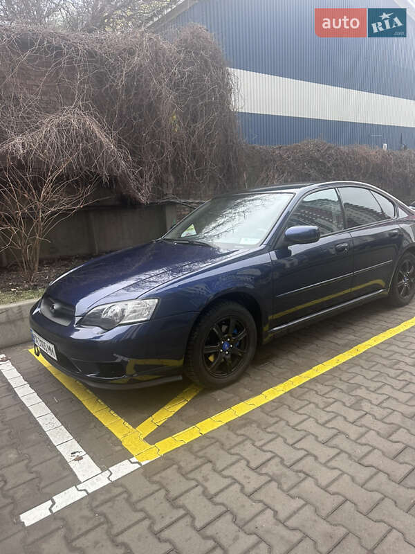 Subaru Legacy (2004)