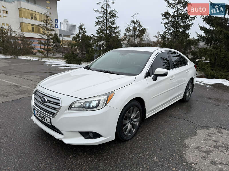 Subaru Legacy (2015)