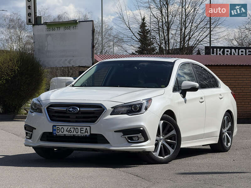 Subaru Legacy (2017)