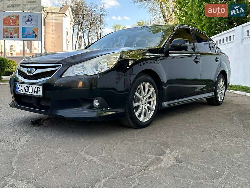 Subaru Legacy (2011)