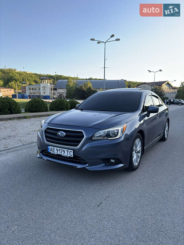 Subaru Legacy (2015)