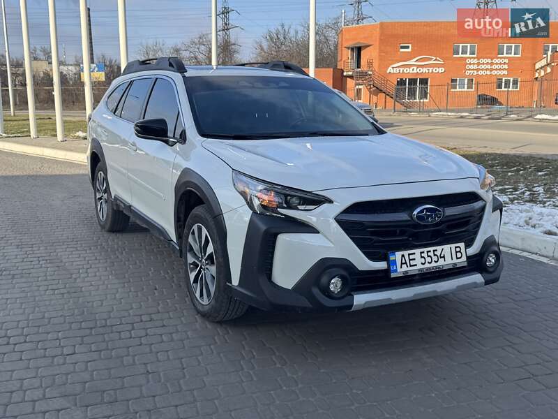 Subaru Outback (2022)