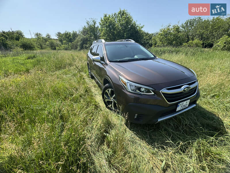 Subaru Outback (2021)