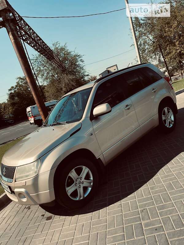 Suzuki Grand vitara (2006)