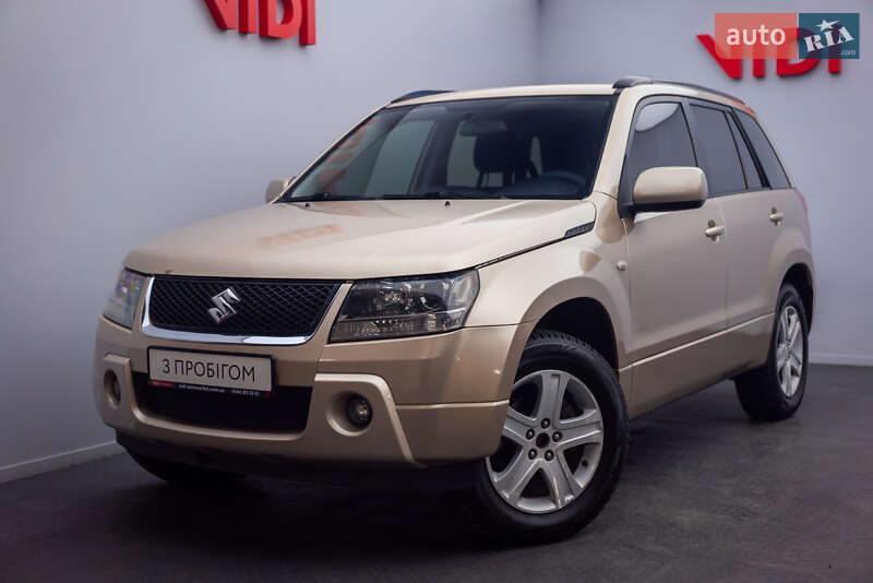 Suzuki Grand vitara (2008)