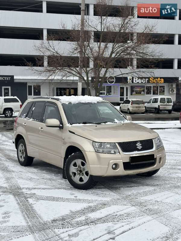 Suzuki Grand vitara (2006)