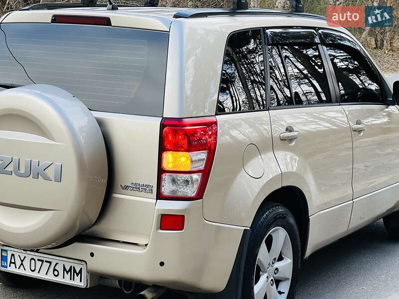 Suzuki Grand vitara (2008)