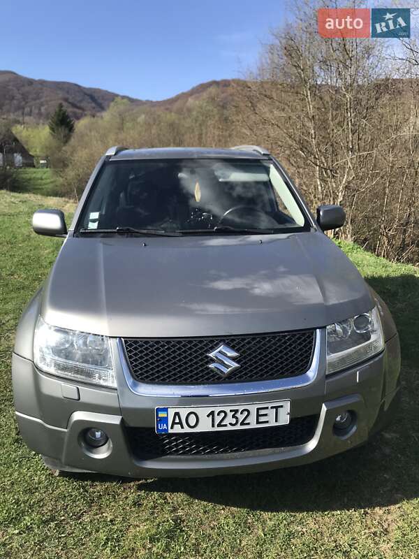 Suzuki Grand vitara (2008)