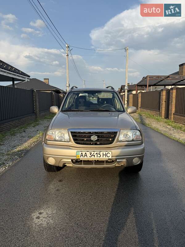 Suzuki Grand vitara (2005)