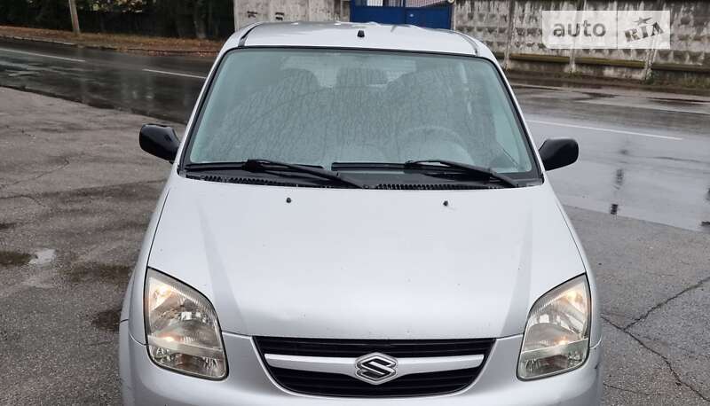 Suzuki Ignis (2005)